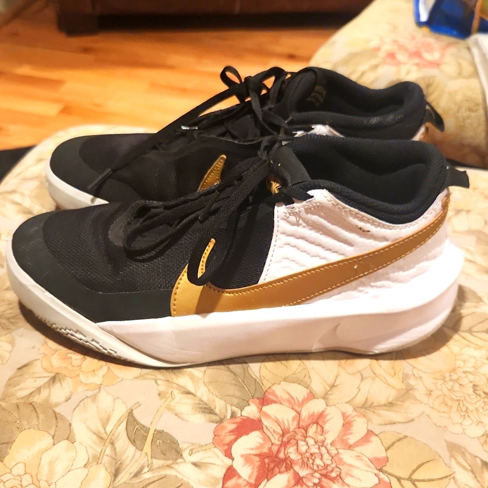 Nike Hustled X